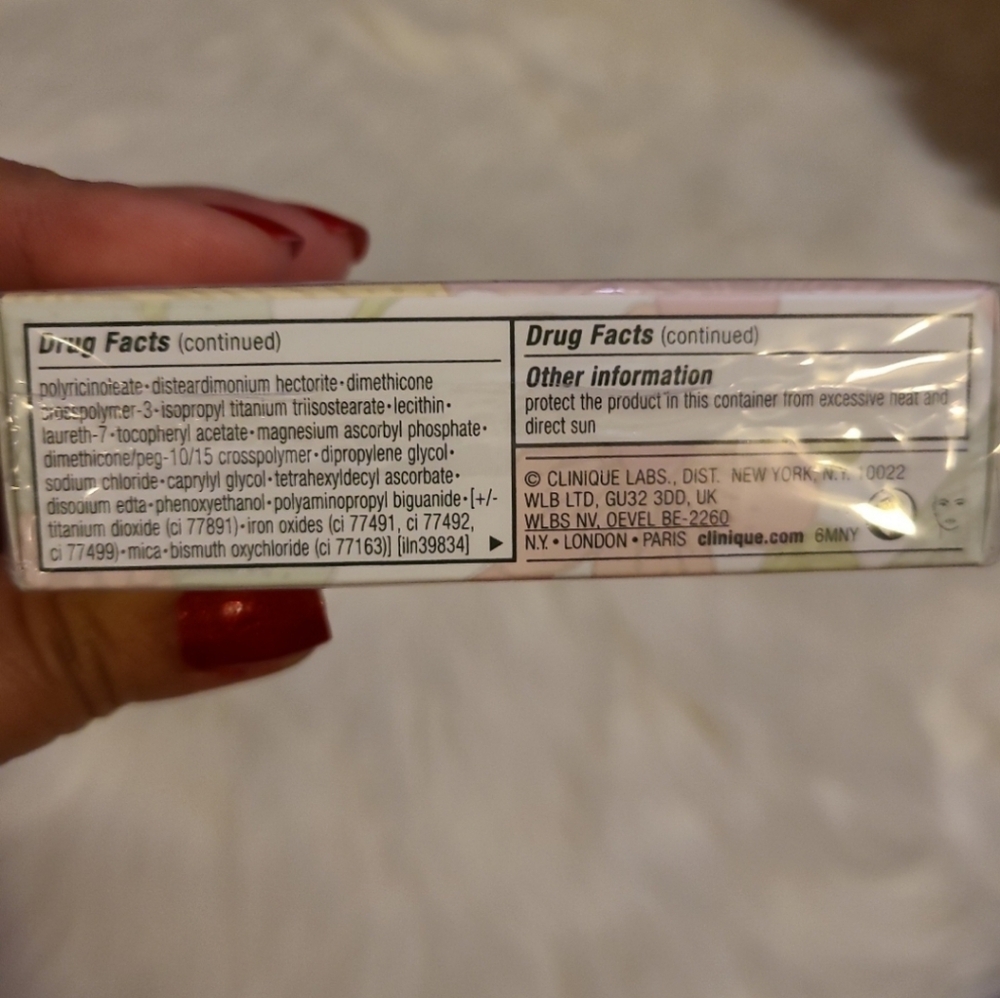 Sold-NEW CLINIQUE Even Better Makeup SPF 15 - Neutral CN 52 - Picture 5 of 5